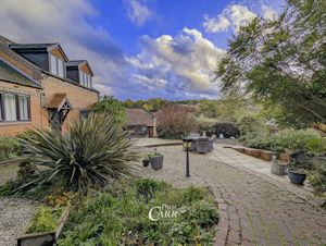 External- click for photo gallery